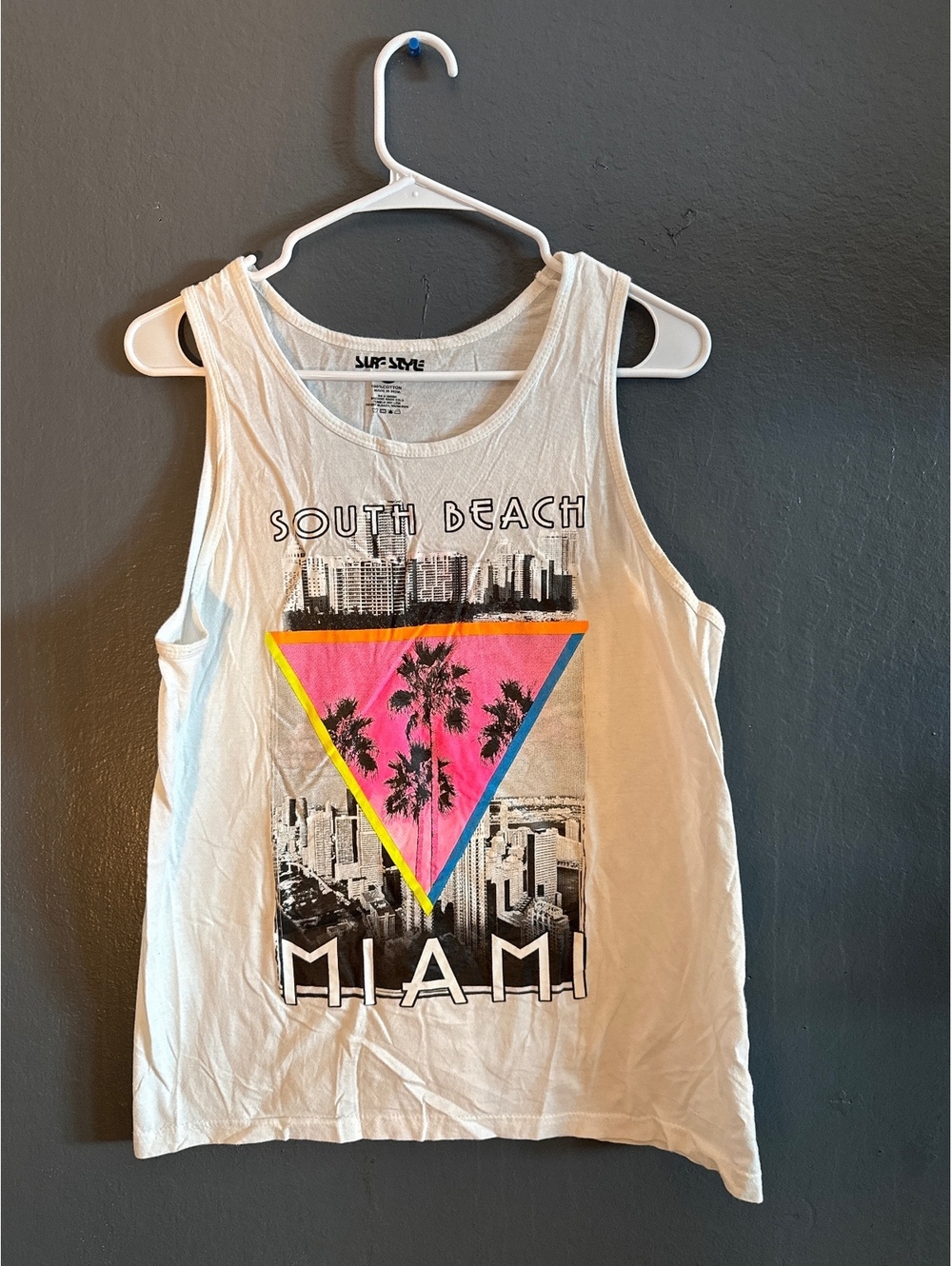 Surf Style South Beach Miami Graphic Tank Top Medium